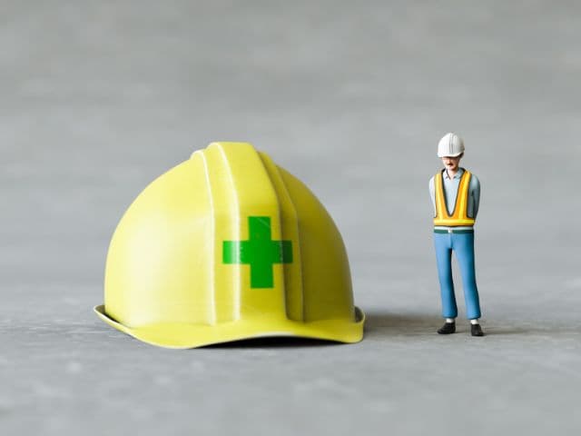 災害事例から学ぶ建設業での保護具着用の大切さ