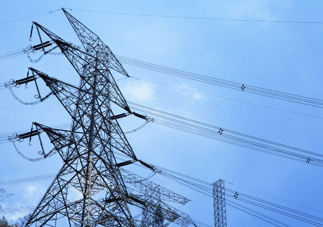 送電設備の役割と構成要素