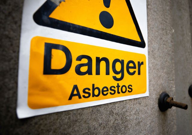 アスベスト含有建材の危険性レベル