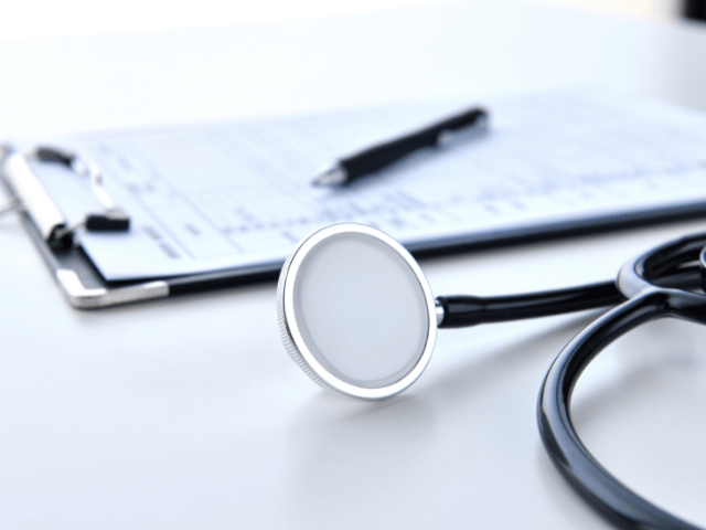 不安を感じた場合の診療科と検査